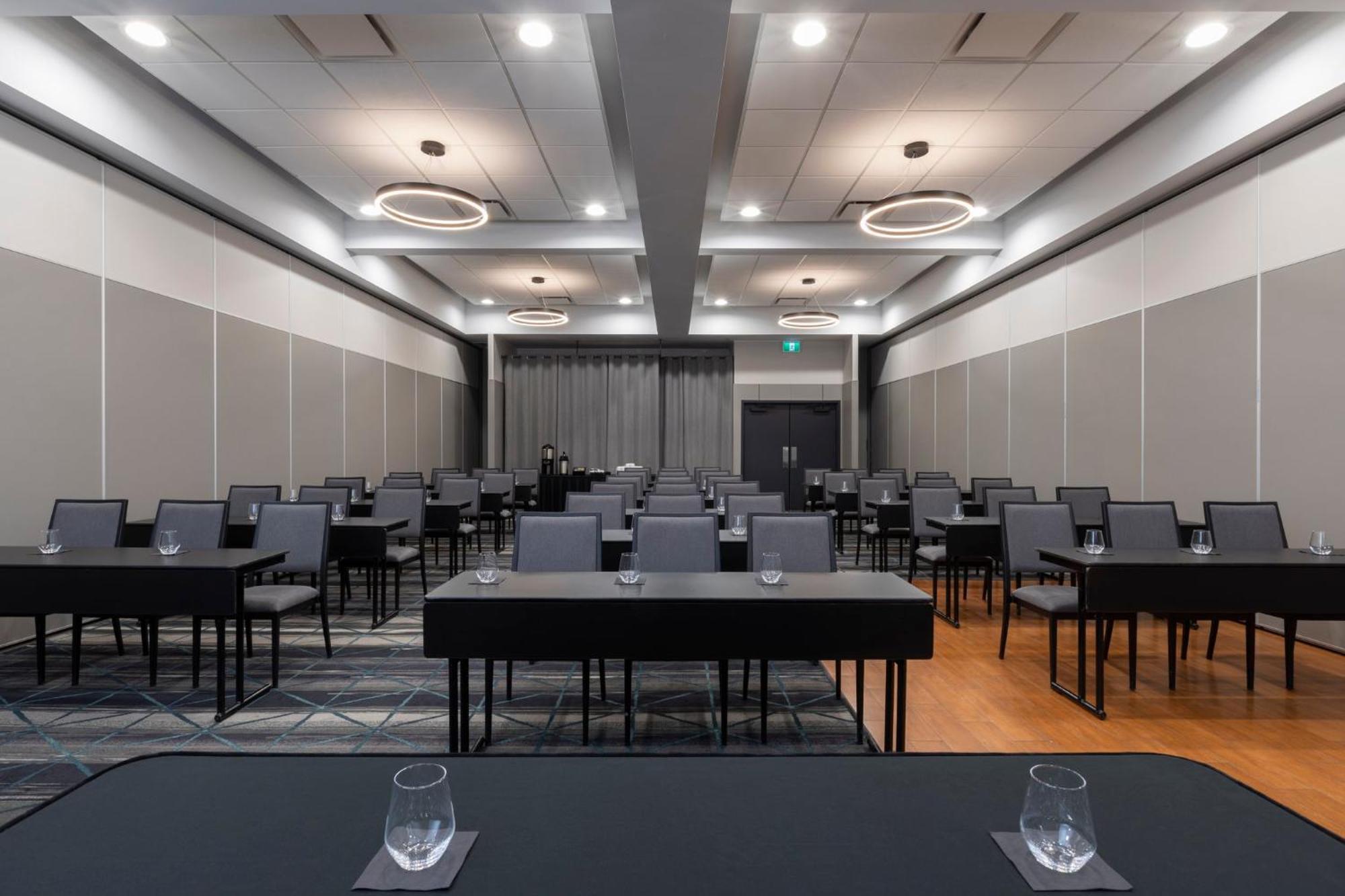 Holiday Inn St-Jean-Sur-Richelieu Congres By Ihg Saint-Jean-sur-Richelieu Exterior foto